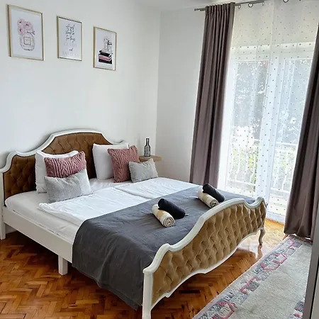 Ankora Apartman *